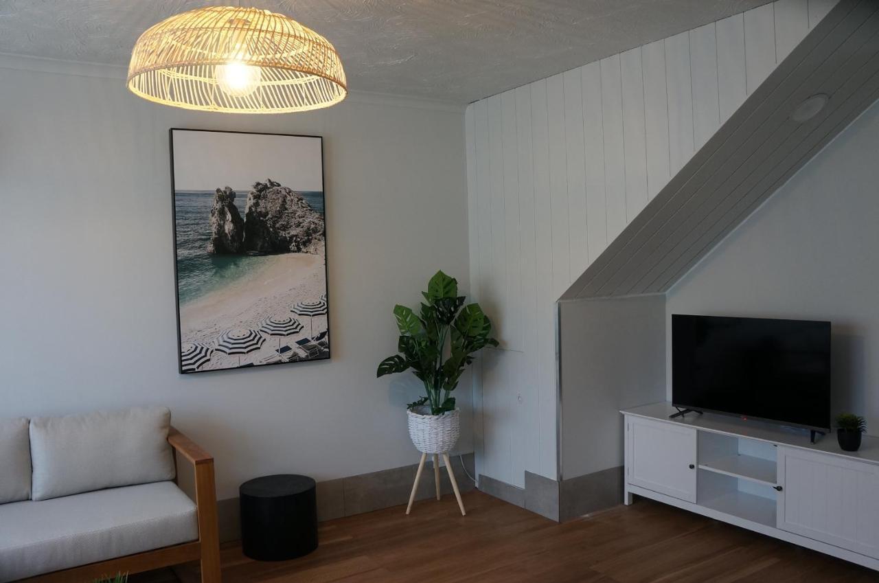 Waves Motel And Apartments ウォーナンブール エクステリア 写真